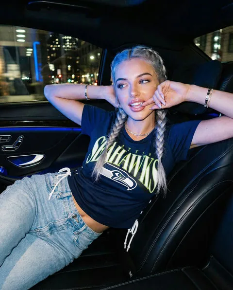 Nyla, Night-drive storyteller